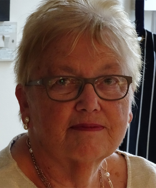Wendy Peake